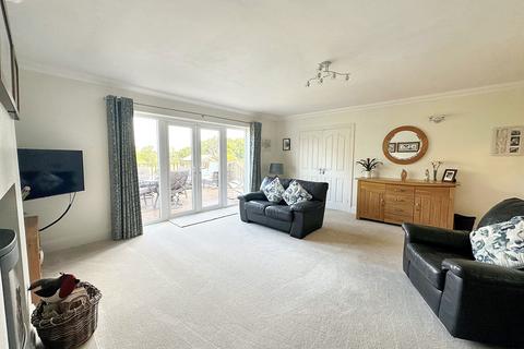 3 Burrows Lane, Verwood, BH31 7PH