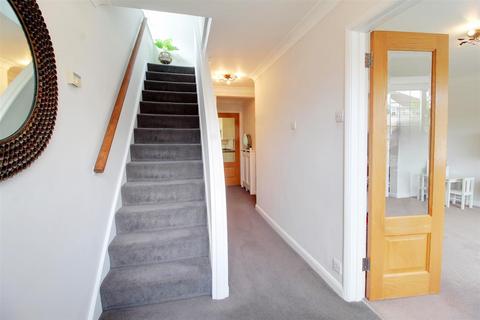 3 bedroom semi-detached house for sale, Peplins Way, Brookmans Park AL9