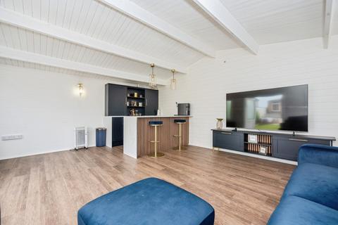 210 Lower Higham Road, Gravesend, DA12 2NN