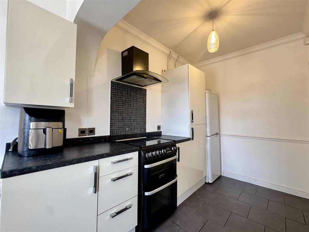 Second kitchen (1).jpeg