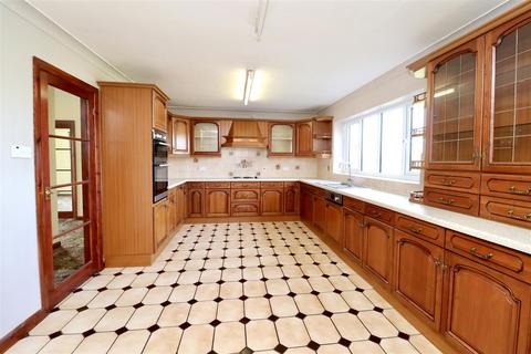 undefined, Holme Road, Spaldington