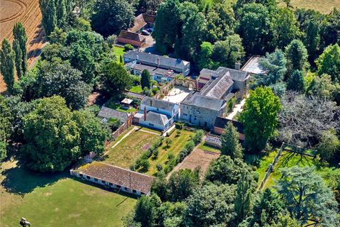 5 bedroom detached house for sale, Castle Fields, Stowe Avenue, Buckingham, Buckinghamshire, MK18