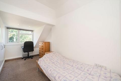 70 Beechmount Avenue, London, W7 3AQ