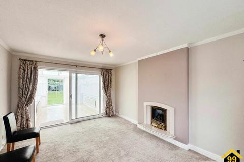 2 bedroom detached bungalow for sale, Davenport Road, Leicester, United Kingdom, LE5