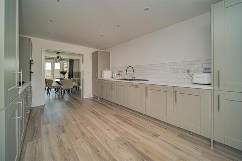4 bedroom detached house for sale, Maitland Place, Melksham SN12
