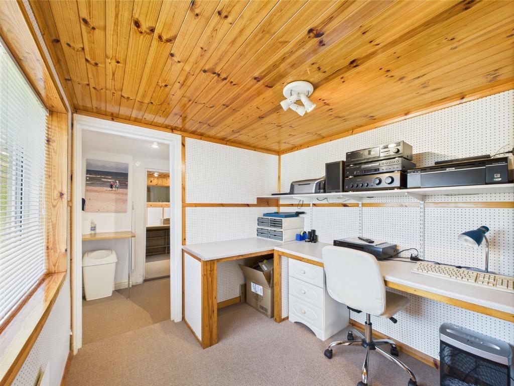 Studio/Garage