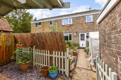 16 Lower Hanger, Haslemere, GU27 1LU