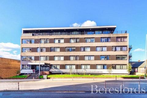 2 bedroom apartment for sale, Queens Moat House, 22 St. Edwards Way, RM1