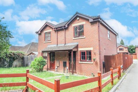 undefined, Aldershot Road, Fleet GU52