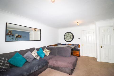 undefined, Aldershot Road, Fleet GU52