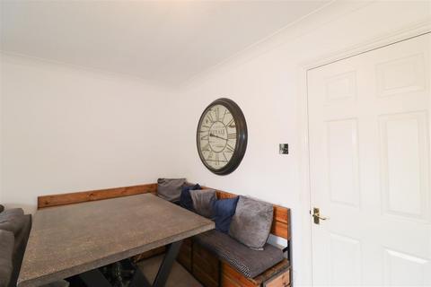 undefined, Aldershot Road, Fleet GU52
