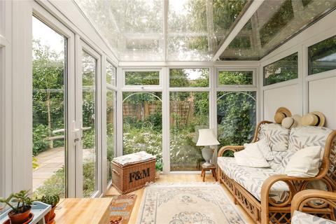 25 Champneys Walk, Cambridge, CB3 9AW