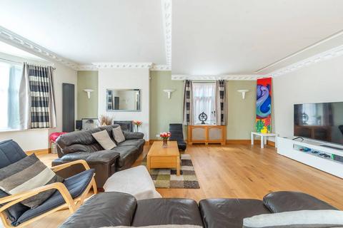 7 bedroom detached house for sale, Kewferry Road, Northwood, HA6