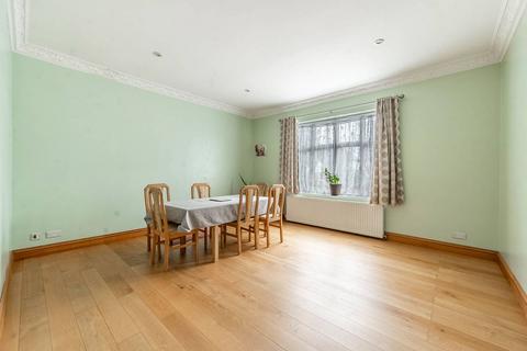 7 bedroom detached house for sale, Kewferry Road, Northwood, HA6