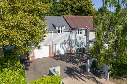 Pipkin House Pipkin Hill, Layham, Ipswich, IP7 5JS