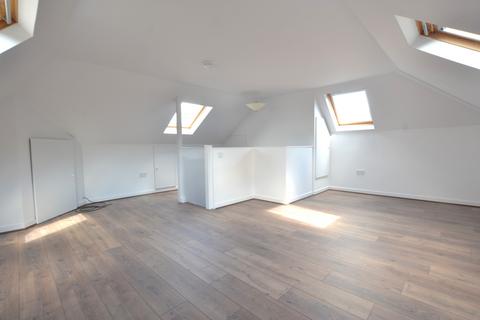 4 bedroom detached house to rent, Abercorn Drive, Edinburgh, EH8