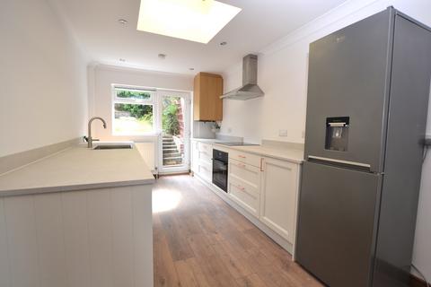 4 bedroom detached house to rent, Abercorn Drive, Edinburgh, EH8