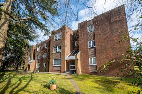 2 bedroom flat for sale, Albury Road, Guildford, GU1