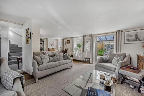 undefined, Albion Street, Stratton, Cirencester, GL7