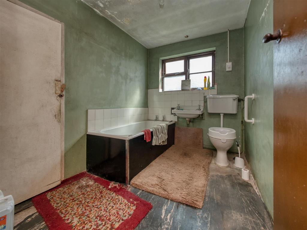 P1144953 hdr.jpg