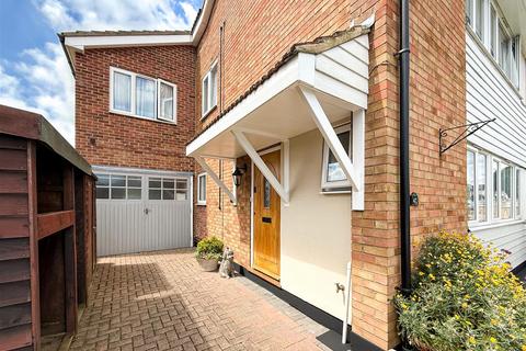 47a Station Road, Burnham-on-crouch, CM0 8BQ