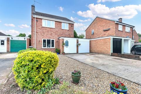 3 bedroom detached house for sale, Plover Close, Bury St. Edmunds IP28