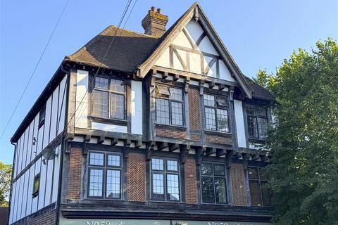 2 bedroom maisonette for sale, Walton Street, Walton On The Hill