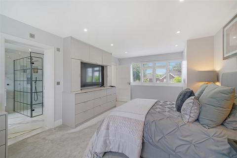 4 bedroom detached house for sale, Sackville Close, Harrow