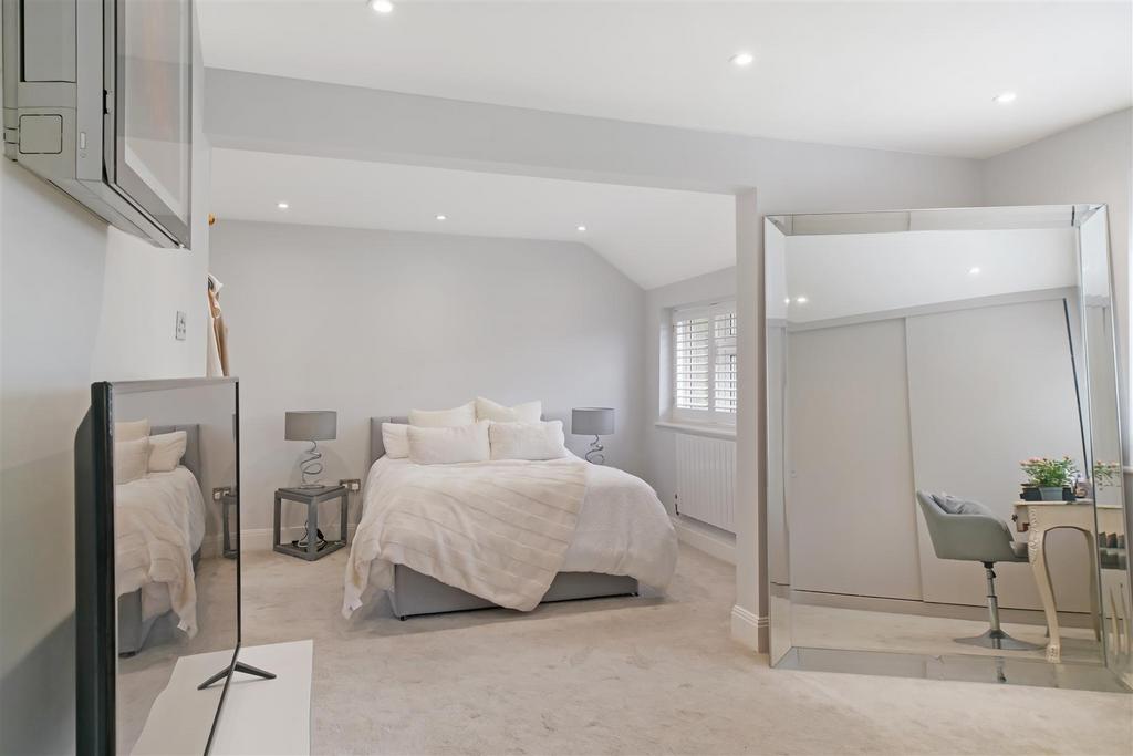 4 Sackville Close - QC9 TLX1n7b9iv Jy LQNLZ.jpg