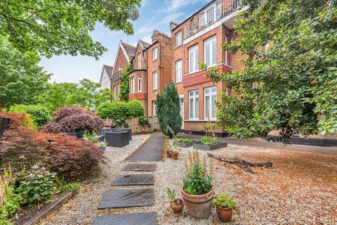 undefined, Oxford Road, Teddington TW11