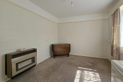 3 bedroom semi-detached house for sale, Pennington Oval, Pennington, Lymington SO41