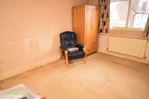 2 bedroom flat for sale, Bronte Court, Shirley B90