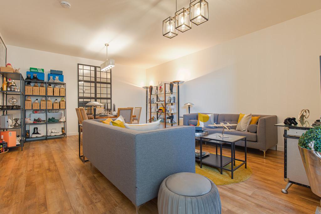 Livingroom Angle1