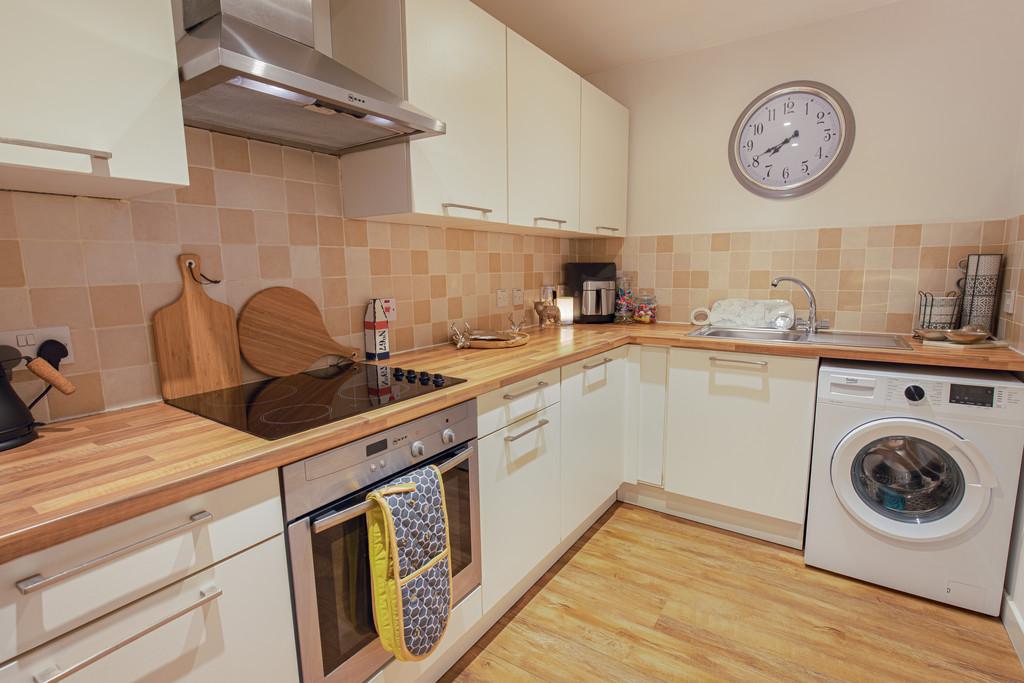 Kitchen Angle1