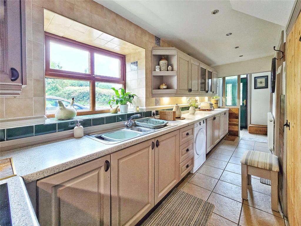 Fitted Kitchen
