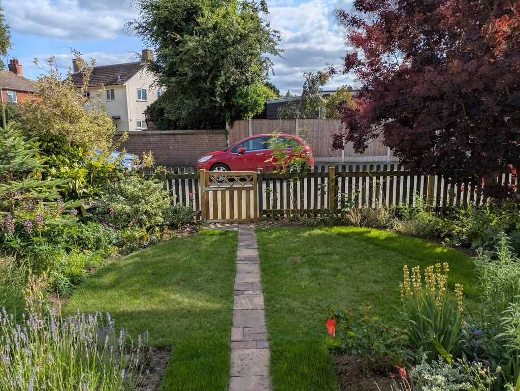 Garden front