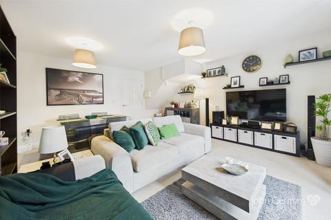 16 Geoff Morrison Way, Uttoxeter, ST14 7SR