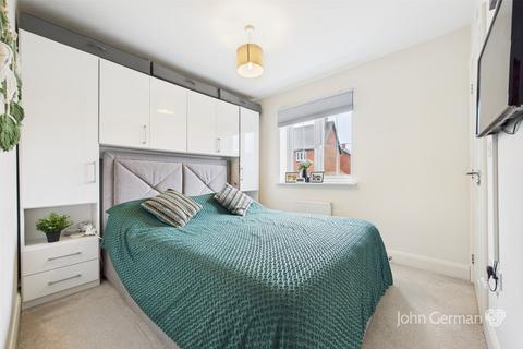 16 Geoff Morrison Way, Uttoxeter, ST14 7SR