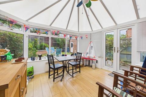 39 Alesmore Meadow, Lichfield, WS13 8FD