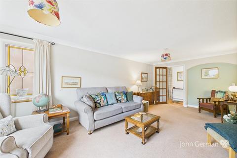 4 bedroom semi-detached house for sale, Beaumont Avenue, Ashby-de-la-Zouch