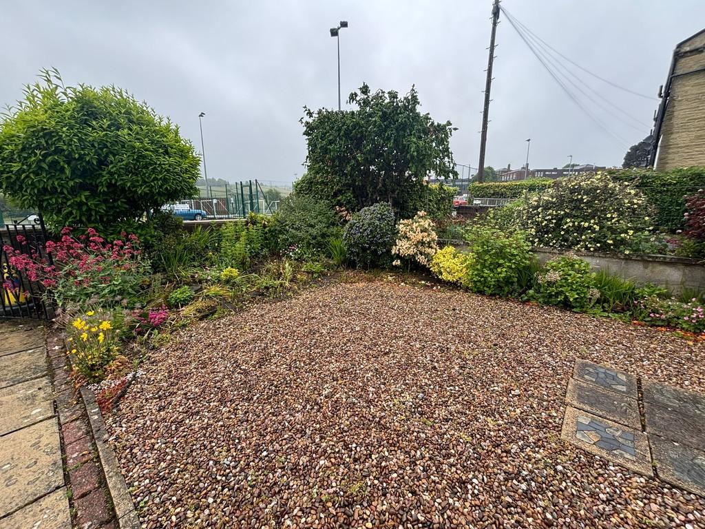 Front garden 1