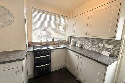 3 bedroom semi-detached house for sale, Leaventhorpe Lane, Thornton, Bradford