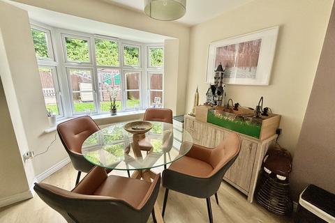40 Ffordd Danygraig, Godrergraig, Swansea, SA9 2BH