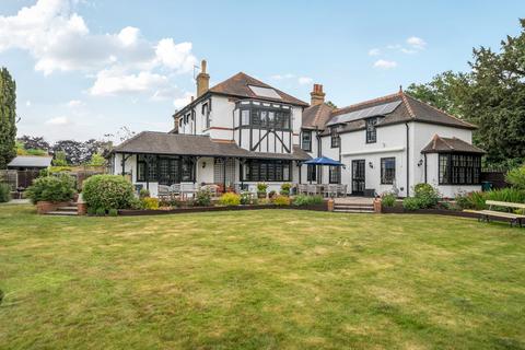 undefined, Ashford Road, Laleham, TW18