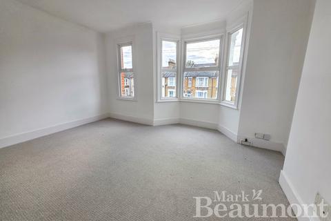 2 bedroom flat to rent, Laleham Road, Catford