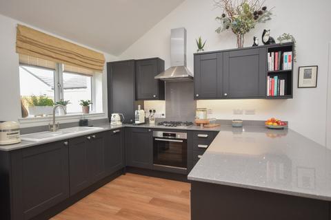 2 bedroom detached bungalow for sale, Central Drive, Alyth