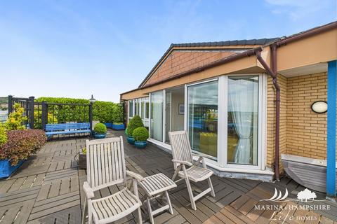 2 bedroom apartment for sale, Oyster Quay, Port Solent PO6