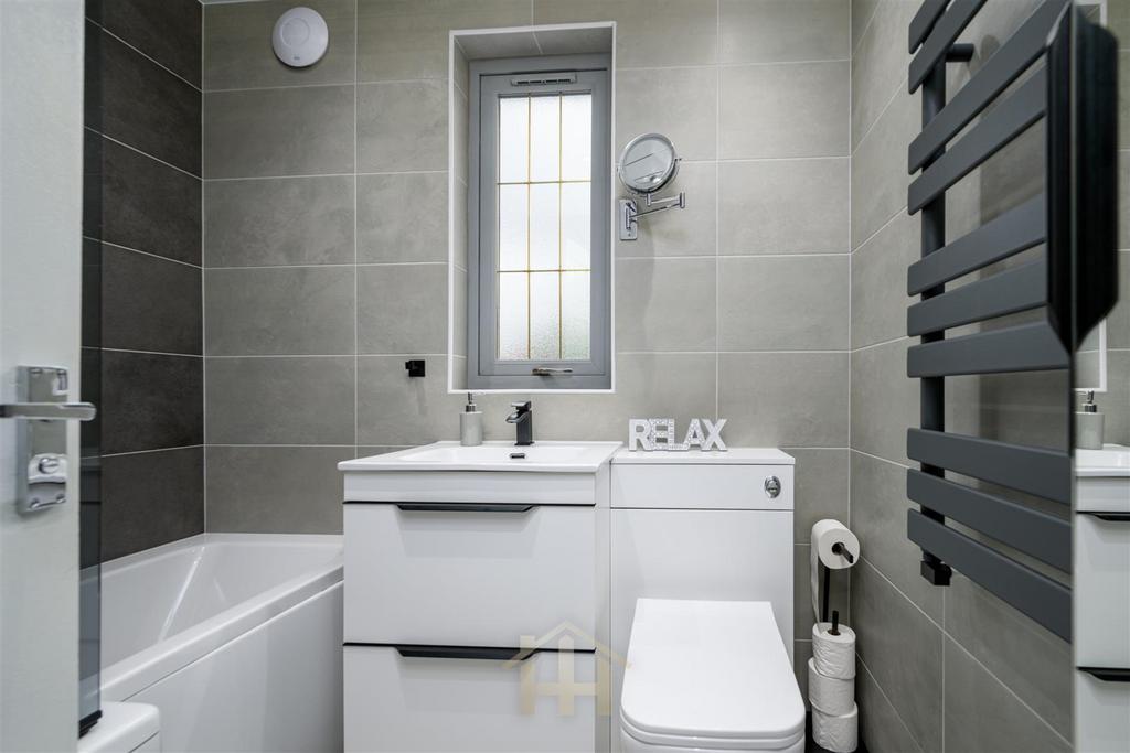 Z92 6853-Edit.jpg