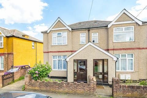 4 bedroom house for sale, Millbourne Road, Feltham TW13