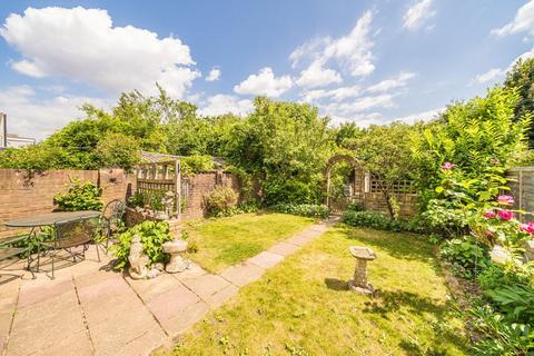 4 bedroom house for sale, Millbourne Road, Feltham TW13